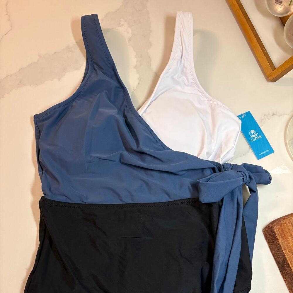 Nwt cupshe one piece womens wrap swimsuit blue, black, white - Picture 4 of 4